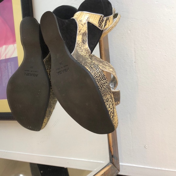 Prada shoe - Picture 3 of 3